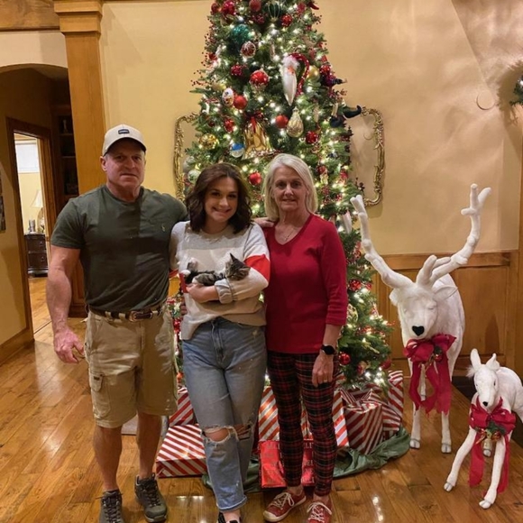 Meet your Posher, Cylisa - Picture 1 of 1